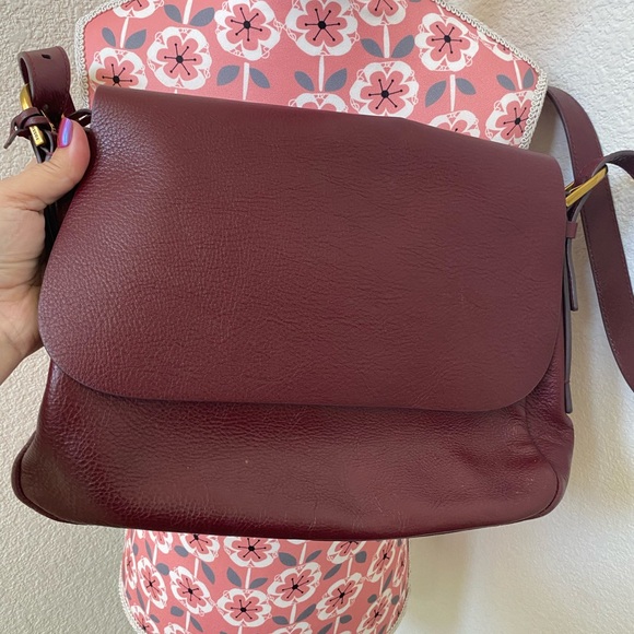 Fossil Elegant Burgundy Leather Shoulder Bag - Picture 1 of 3